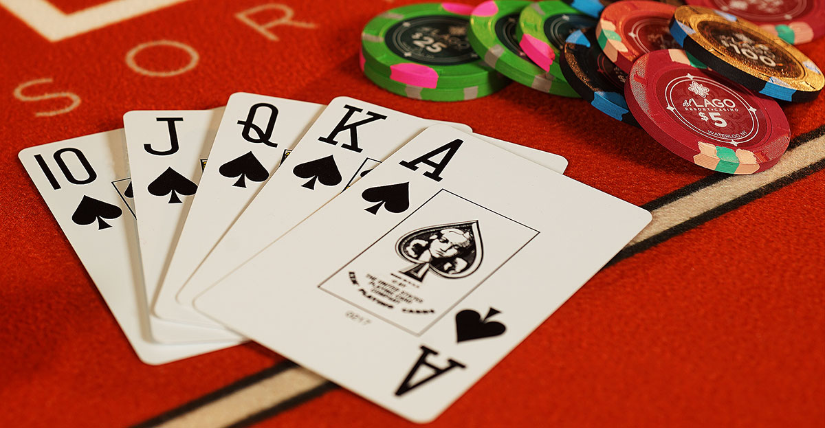 Differences Between Land-Based Poker and Online Poker