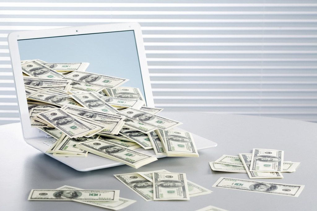 How to earn some extra money from home online?